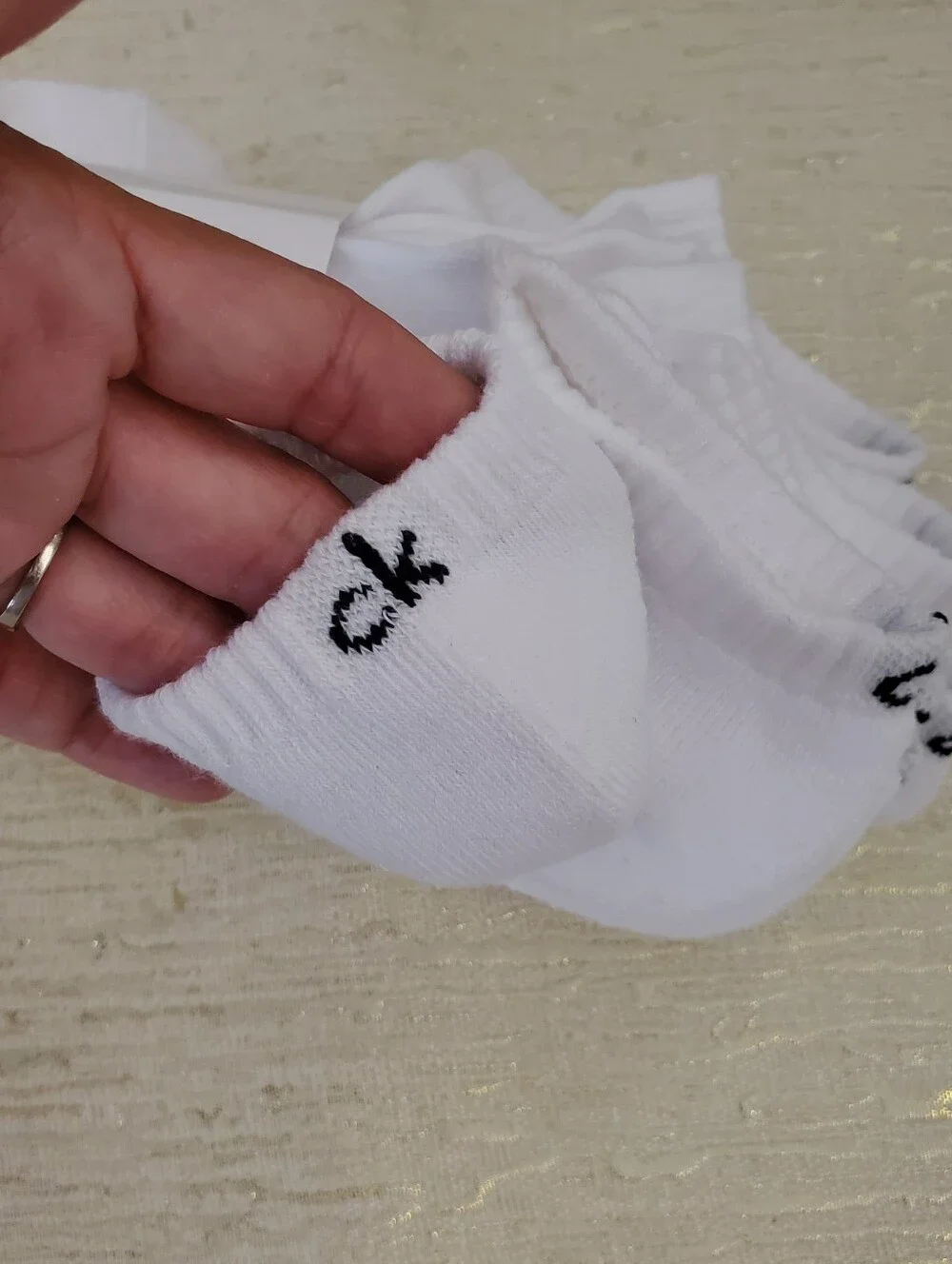 Calvin Klein White Low-Cut Athletic No-Show Socks - 5 Pack US 7-12